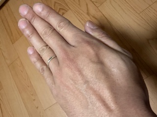 スキンベールプライマーを手に塗る前画像